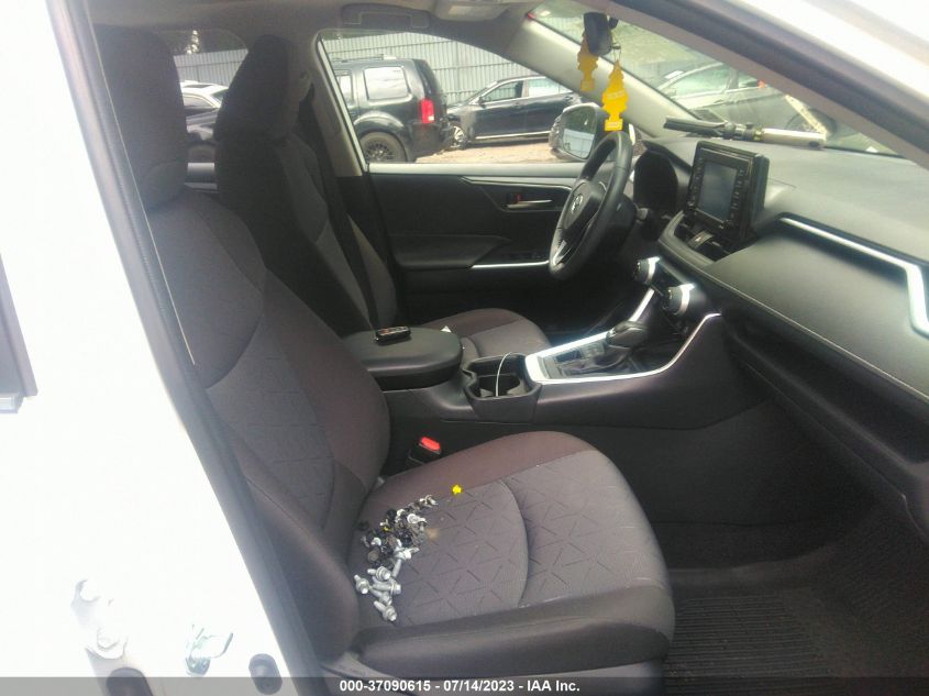2020 TOYOTA RAV4 XLE - JTMP1RFV7LD064309