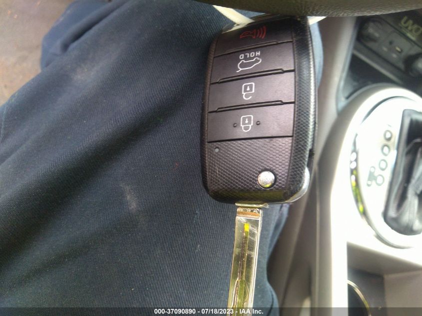 2015 KIA SPORTAGE LX - KNDPB3AC9F7758695