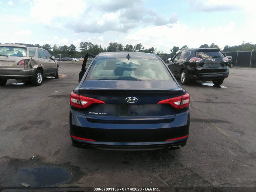 2015 HYUNDAI SONATA 2.4L SE - 5NPE24AF7FH200203