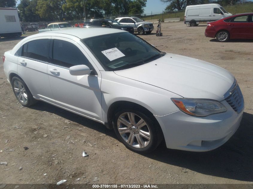 2013 CHRYSLER 200 TOURING - 1C3CCBBBXDN573595