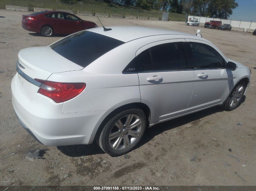 2013 CHRYSLER 200 TOURING - 1C3CCBBBXDN573595