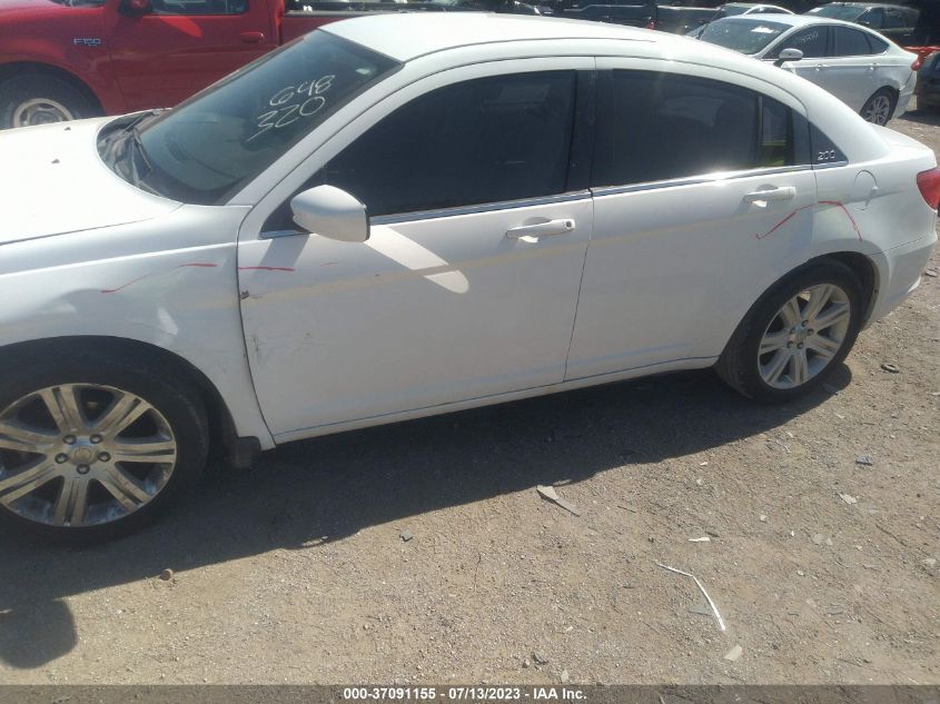 2013 CHRYSLER 200 TOURING - 1C3CCBBBXDN573595