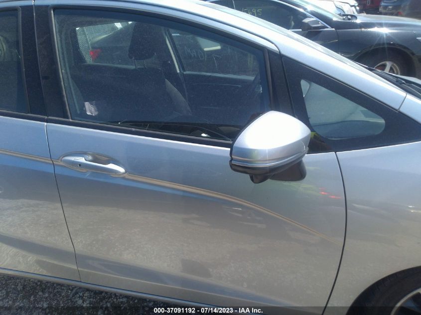 2017 HONDA FIT EX - JHMGK5H75HS017513