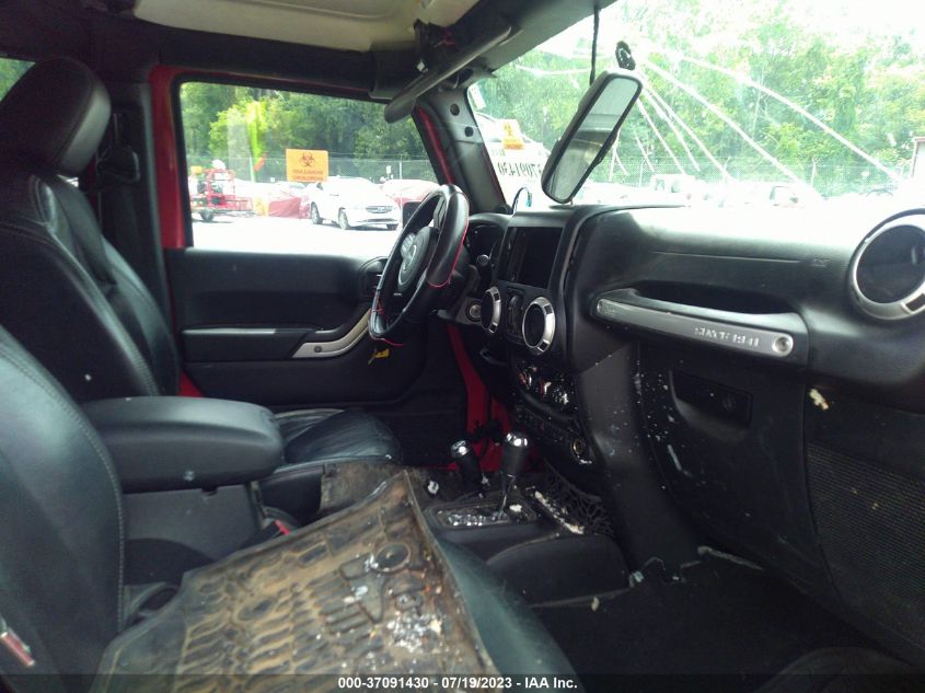 2014 JEEP WRANGLER UNLIMITED SAHARA - 1C4BJWEG5EL229827