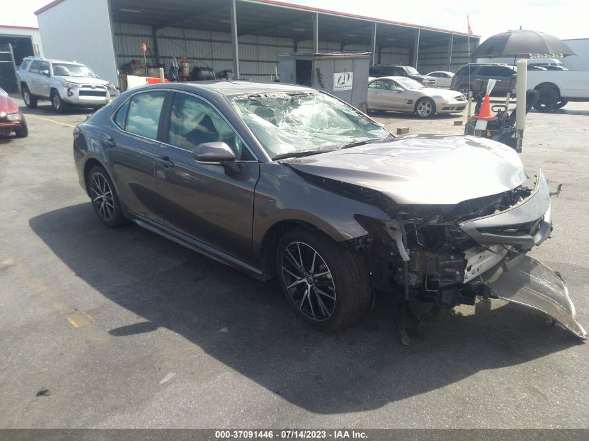 2021 TOYOTA CAMRY SE - 4T1T11AK8MU600436