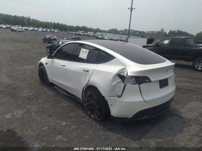 2022 TESLA MODEL Y - 7SAYGDEE5NF371645