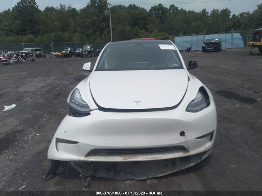2022 TESLA MODEL Y - 7SAYGDEE5NF371645