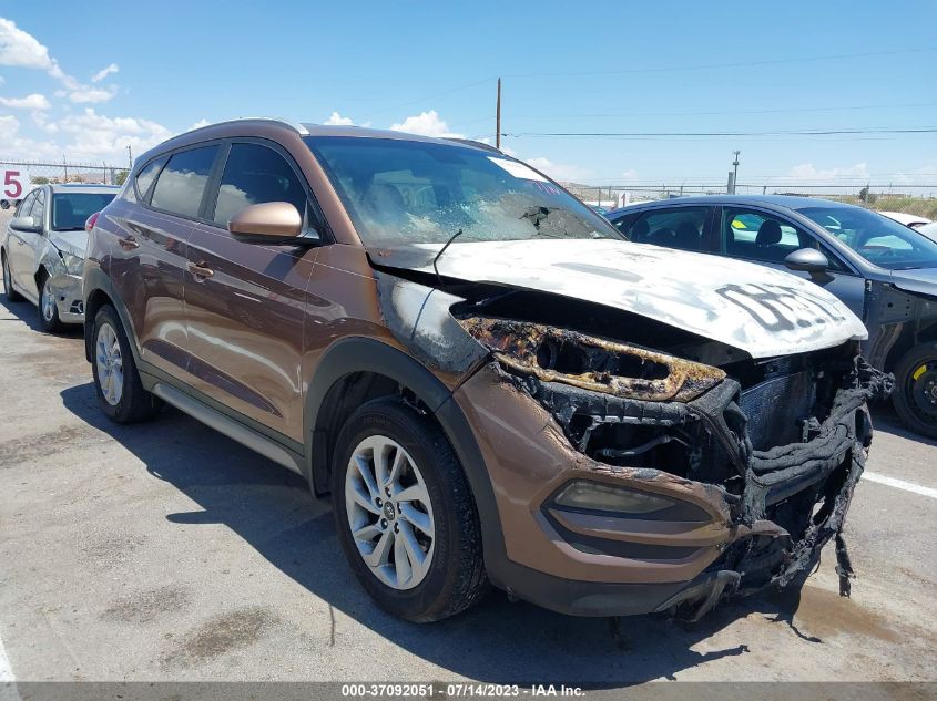 2017 HYUNDAI TUCSON LIMITED/SPORT AND ECO/SE - KM8J3CA43HU315101