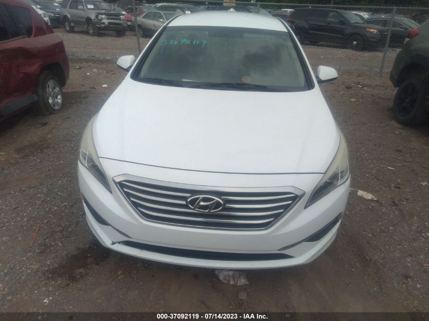 2015 HYUNDAI SONATA SE - 5NPE24AF3FH258924