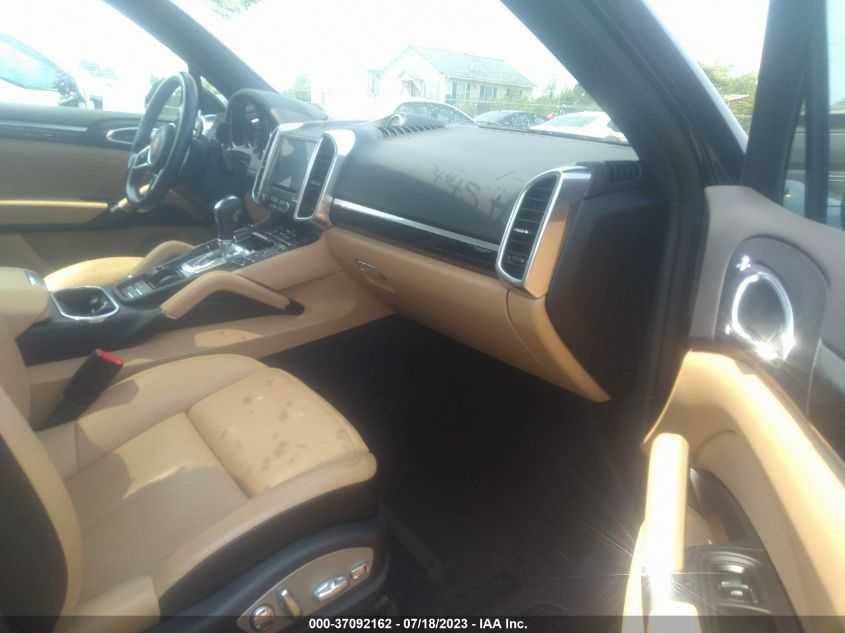 2018 PORSCHE CAYENNE - WP1AA2A29JKA07420
