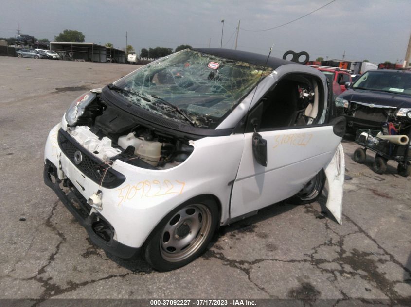 2015 SMART FORTWO PASSION/PURE - WMEEJ3BA9FK794330