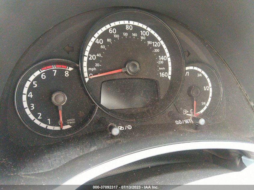 2013 VOLKSWAGEN BEETLE CONVERTIBLE 2.5L 3VW5X7AT2DM819188