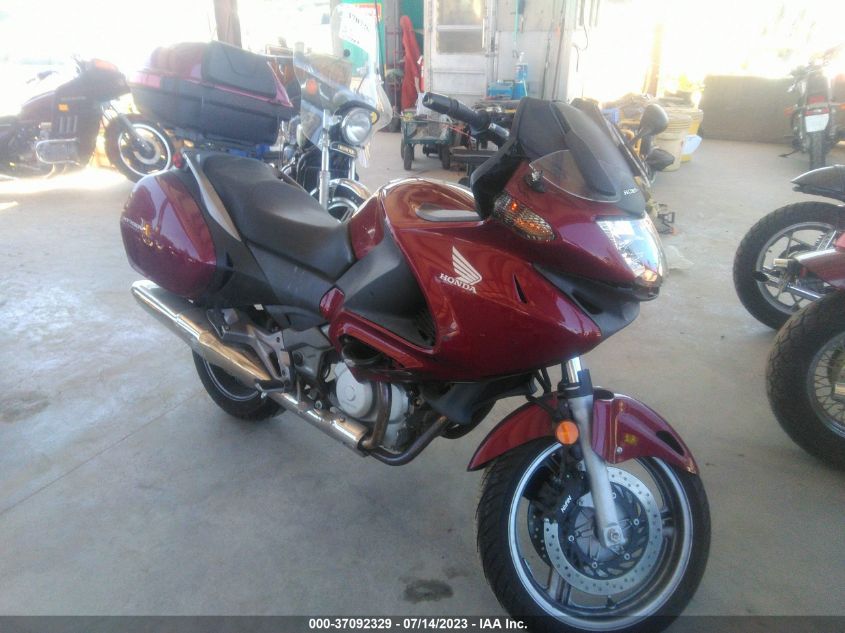 2010 HONDA NT700 V VTMRC5229AE001364