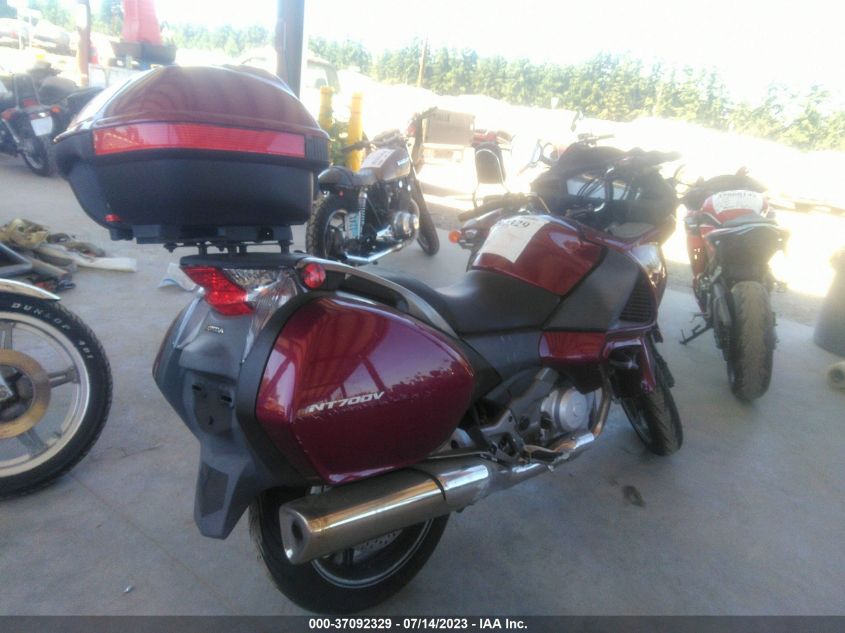 2010 HONDA NT700 V VTMRC5229AE001364