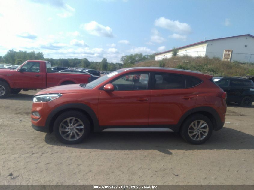 2017 HYUNDAI TUCSON LIMITED/SPORT AND ECO/SE - KM8J3CA45HU391824