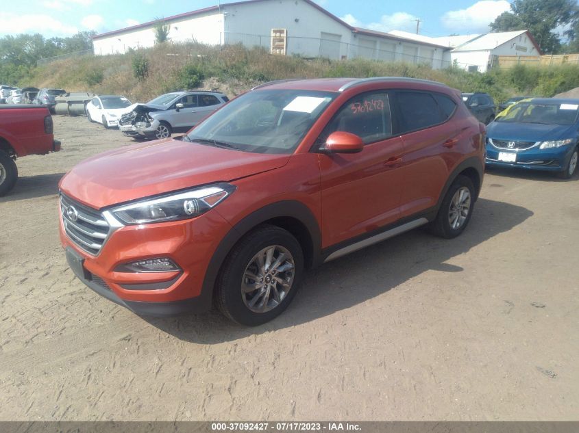 2017 HYUNDAI TUCSON LIMITED/SPORT AND ECO/SE - KM8J3CA45HU391824