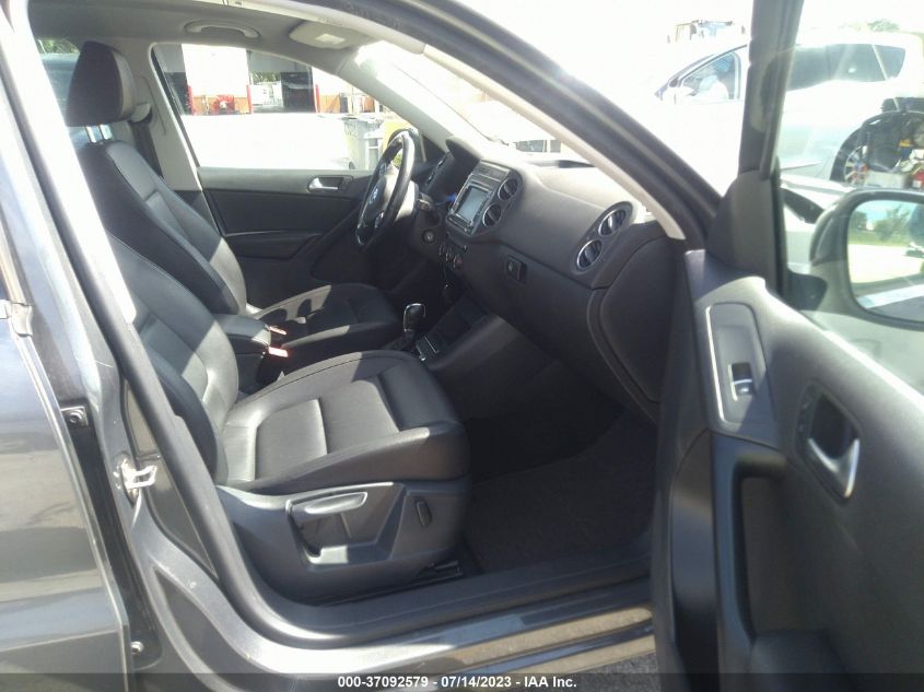 2013 VOLKSWAGEN TIGUAN SE - WVGAV3AX5DW596871