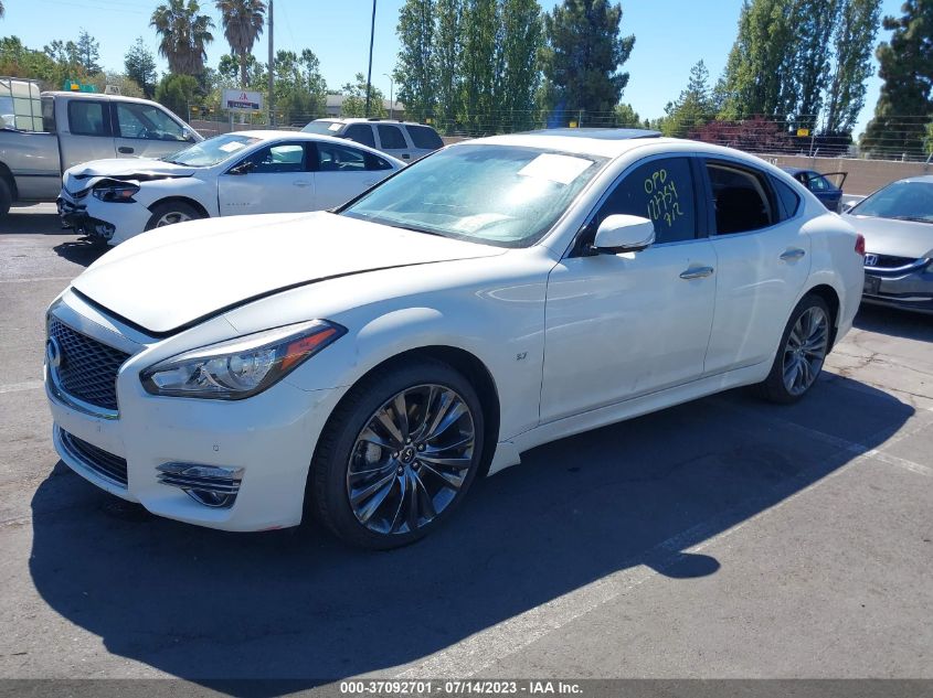 2017 INFINITI Q70 3.7 - JN1BY1AP1HM740358