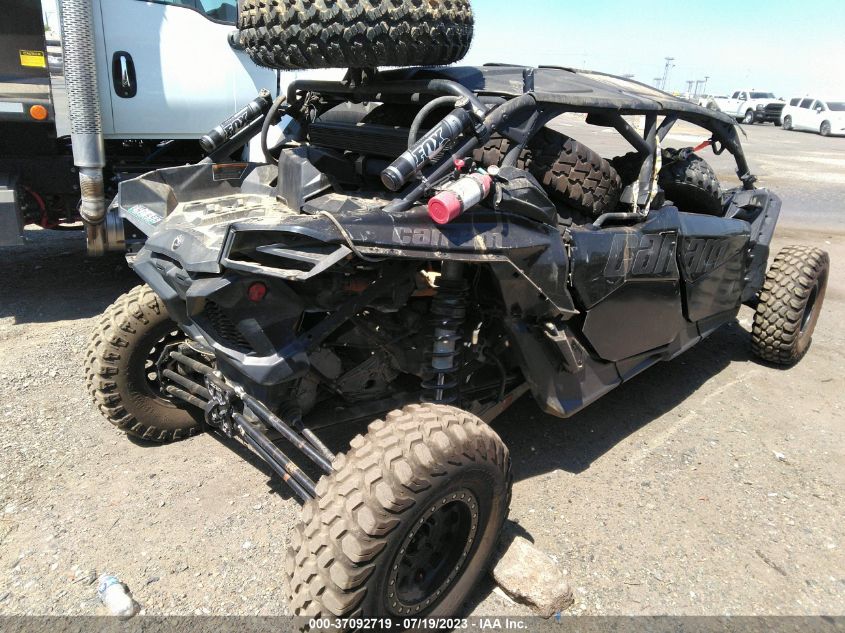 2017 CAN-AM MAVERICK X3 MAX X RS TURBO R - 3JBVNAW22HK001079
