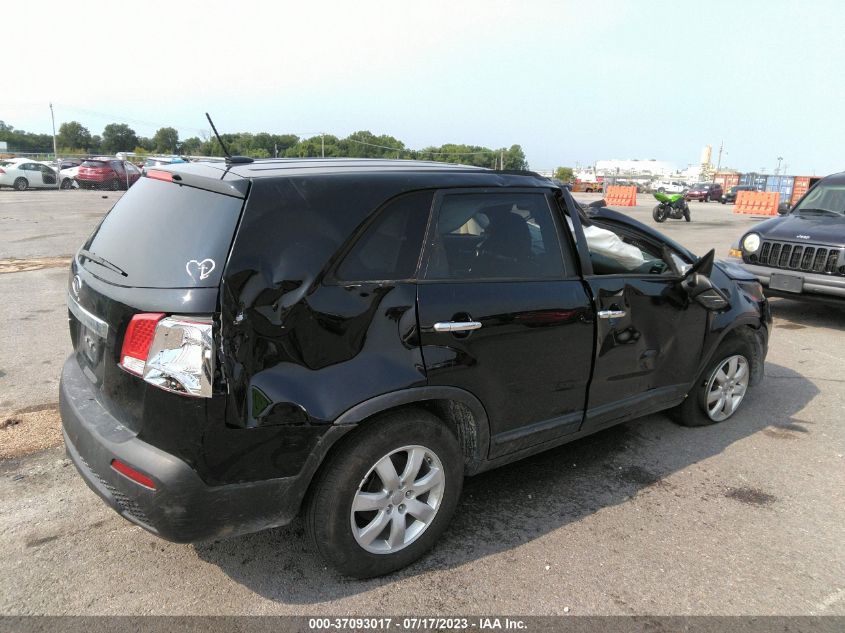 2013 KIA SORENTO LX - 5XYKT3A16DG354436