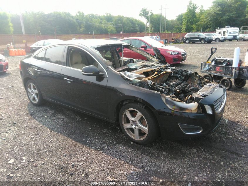 2013 VOLVO S60 T5 - YV1612FS5D1205870