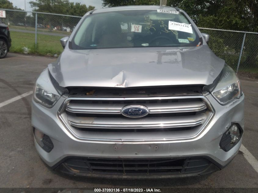 2017 FORD ESCAPE SE - 1FMCU9GD8HUA73373