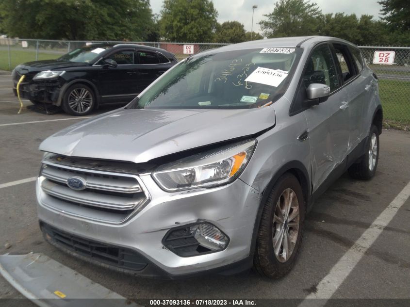 2017 FORD ESCAPE SE - 1FMCU9GD8HUA73373