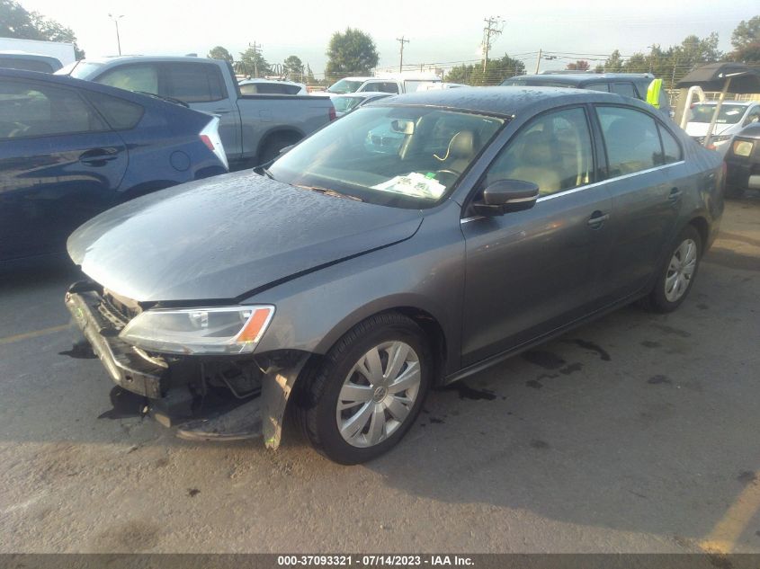 2013 VOLKSWAGEN JETTA SEDAN SE - 3VWDP7AJ8DM446717