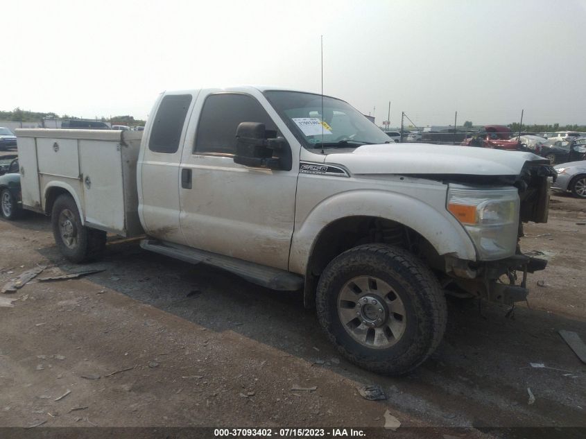 2013 FORD SUPER DUTY F-250 SRW XL/XLT/LARIAT - 1FT7X2B63DEA23871