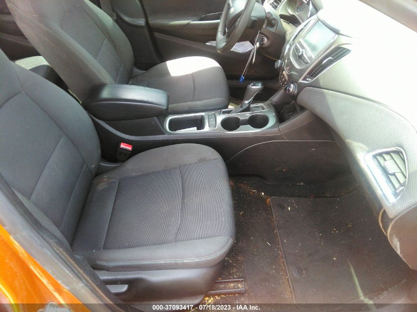 2017 CHEVROLET CRUZE LT - 3G1BE6SM8HS548824
