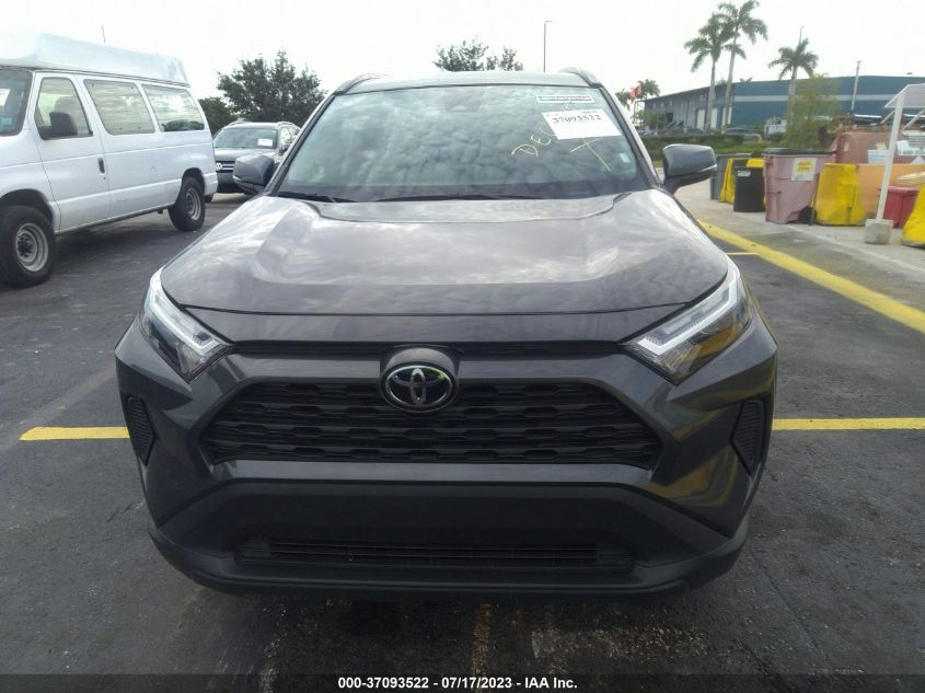 2022 TOYOTA RAV4 XLE - 2T3W1RFV4NW191620