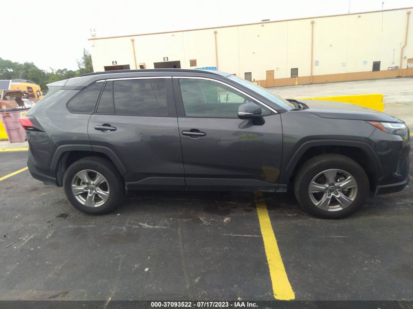 2022 TOYOTA RAV4 XLE - 2T3W1RFV4NW191620