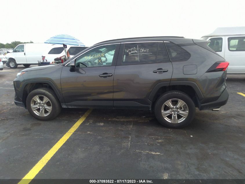2022 TOYOTA RAV4 XLE - 2T3W1RFV4NW191620