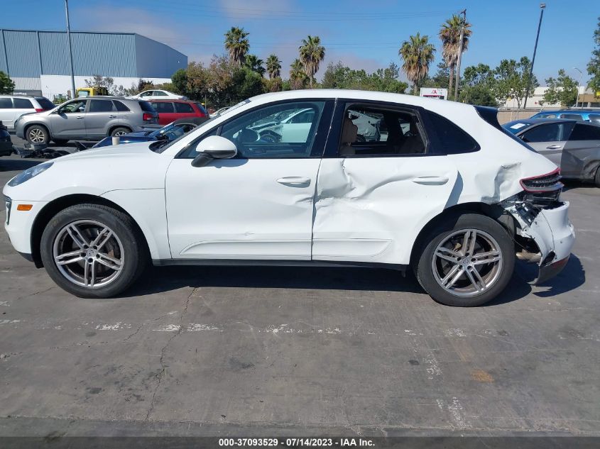 2017 PORSCHE MACAN S - WP1AB2A53HLB16371