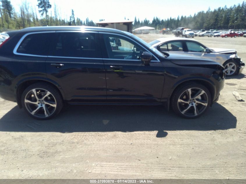 2021 VOLVO XC90 MOMENTUM - YV4102PK2M1757213