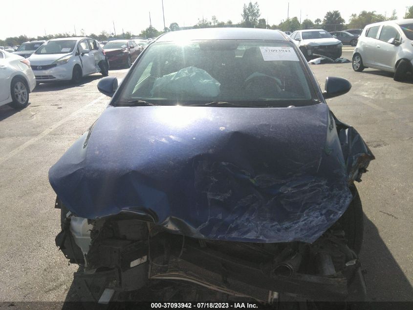 2017 HYUNDAI ELANTRA SE - 5NPD74LF8HH103301