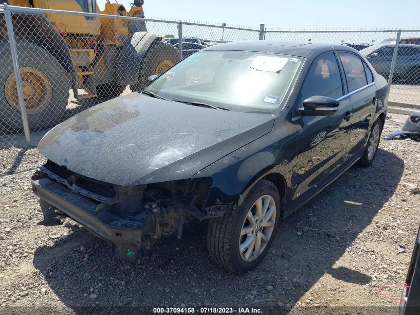 2014 VOLKSWAGEN JETTA SEDAN SE W/CONNECTIVITY/SUNROOF - 3VWD07AJ3EM430348