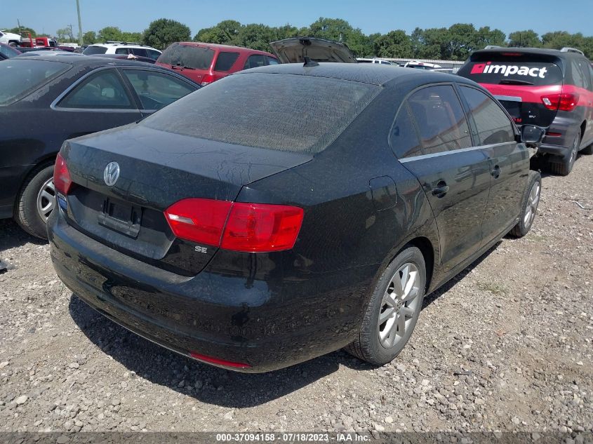 2014 VOLKSWAGEN JETTA SEDAN SE W/CONNECTIVITY/SUNROOF - 3VWD07AJ3EM430348