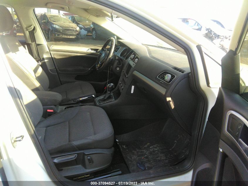 2017 VOLKSWAGEN GOLF SPORTWAGEN S 3VW017AU5HM512463