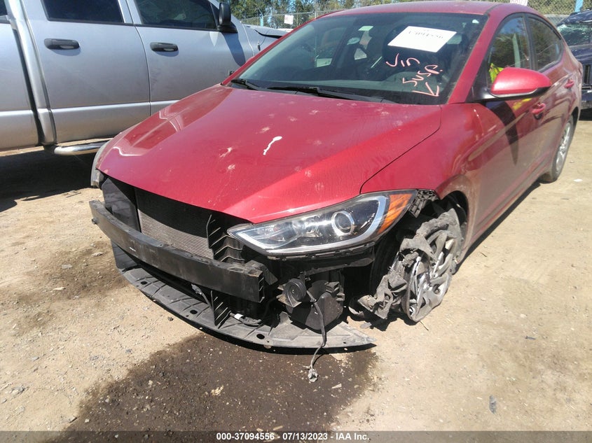 VIN KMHD74LF4HU194102 2017 HYUNDAI ELANTRA SE