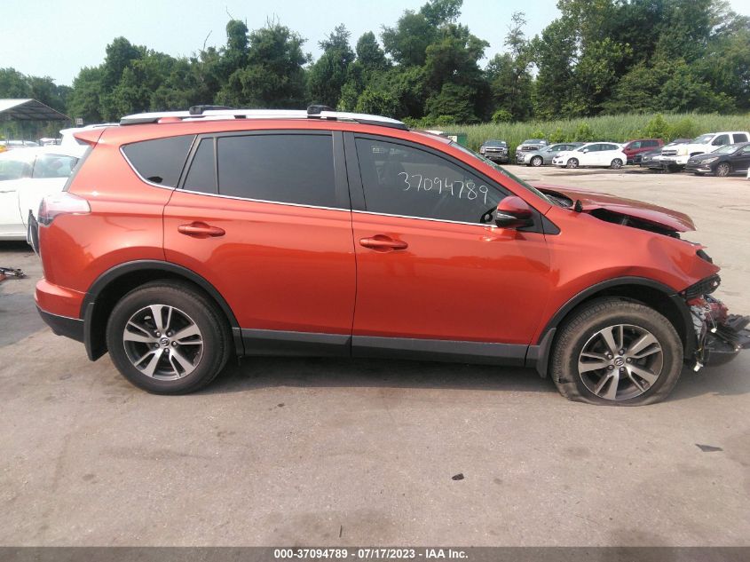 2016 TOYOTA RAV4 XLE - JTMRFREV5GJ059239