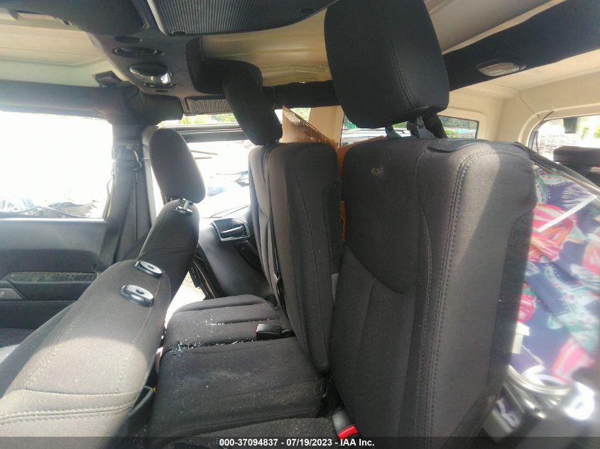 2017 JEEP WRANGLER UNLIMITED SPORT - 1C4BJWDG4HL733386