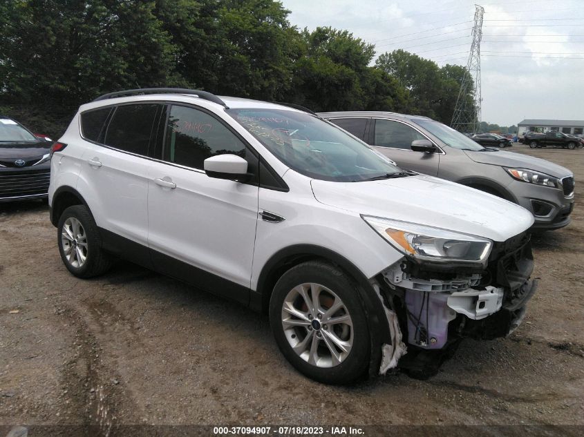 2018 FORD ESCAPE SE - 1FMCU0GD2JUA44095