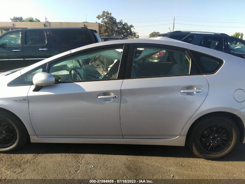 2015 TOYOTA PRIUS FOUR - JTDKN3DU6F0435610