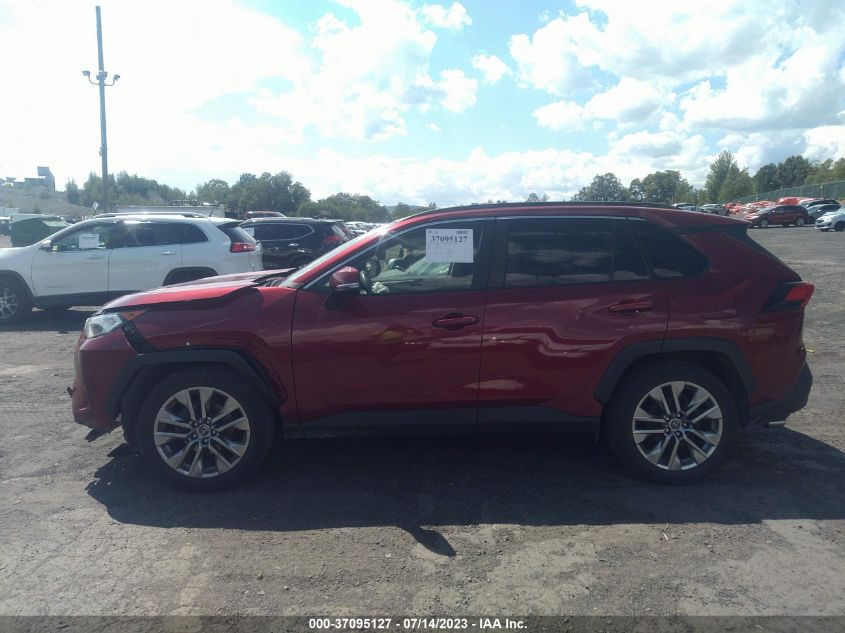 2019 TOYOTA RAV4 XLE PREMIUM - JTMA1RFV6KD518781