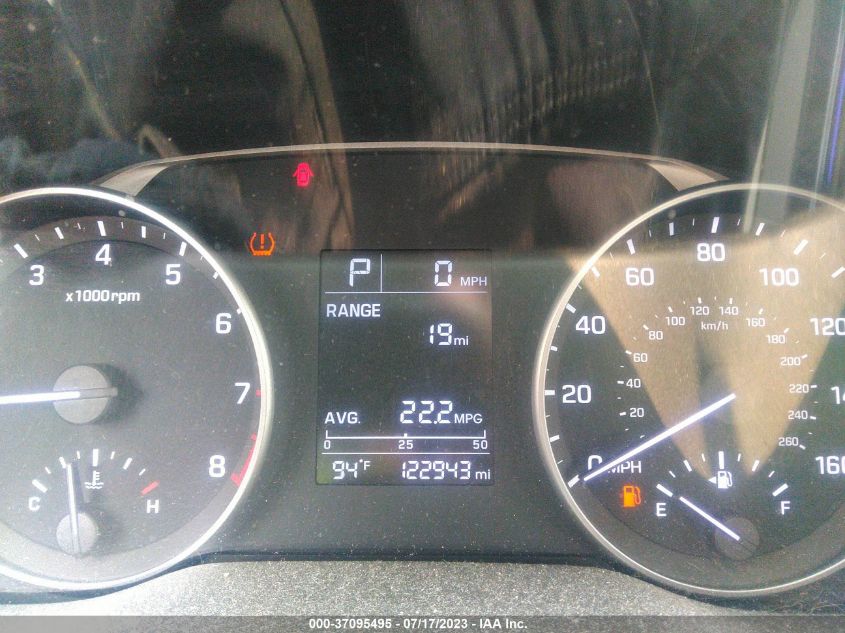 2017 HYUNDAI ELANTRA SE - 5NPD74LF0HH161077