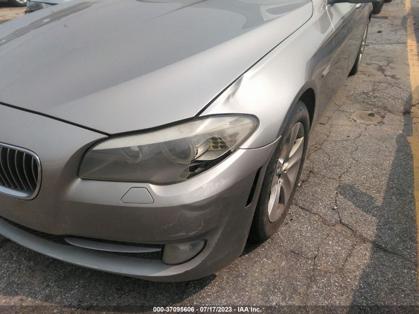 2013 BMW 5 SERIES 528I - WBAXG5C57DDY33806