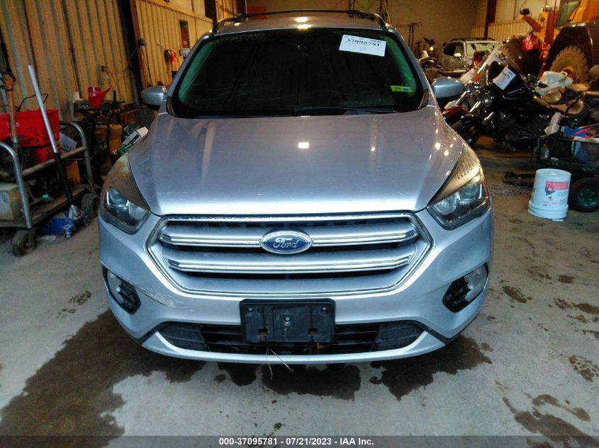 2017 FORD ESCAPE SE - 1FMCU9G99HUC82830