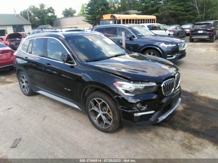 VIN WBXHT3C37J5F89902 2018 BMW X1 no.1