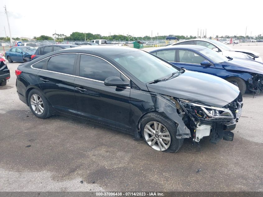 2017 HYUNDAI SONATA SE - 5NPE24AFXHH526712